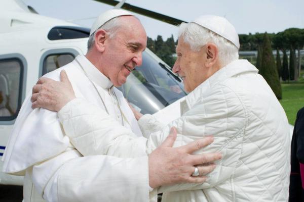 Susret pape Franje i pape emeritusa Benedikta XVI: